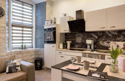 Mühlhausen Apartamento | Unterkunft Alte Schlosserei