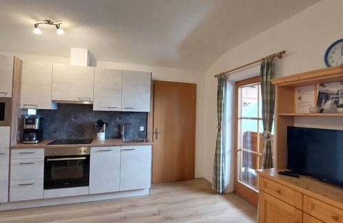 Thumersbach Apartamento | Unterpirchhof by Interhome