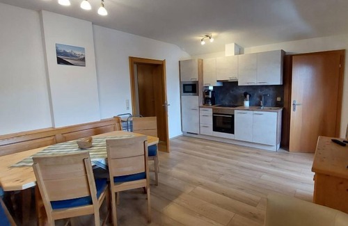 Thumersbach Apartamento | Unterpirchhof by Interhome