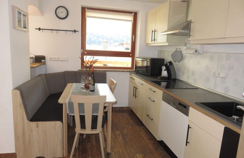 Bischofswiesen Apartamento | Untersberg 1-5 Personen 75qm, 2 Sz,wz, WC, Balkon