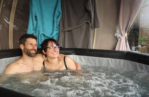 Montpouillan Casa | Unusual accommodation with Bungalow, Cabin, Bubble and Spa