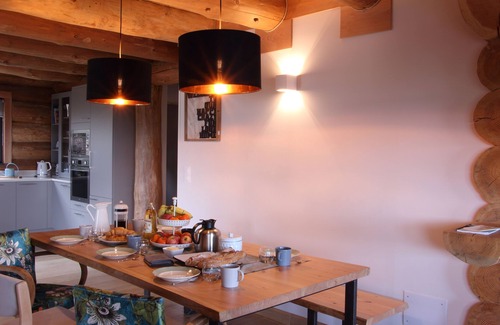 Montcuq-en-Quercy-Blanc Casa | Gran casa tipo cabaña, baño nórdico de leña con vista a Montcuq