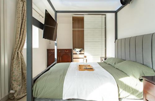 Barking Casa | Unwind 2Bed with Garden, Sauna and Hot Tub