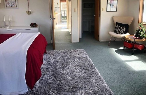 Rothesay Bay Casa | Unwind @ 5-Star Ensuite with Sea View and Pool