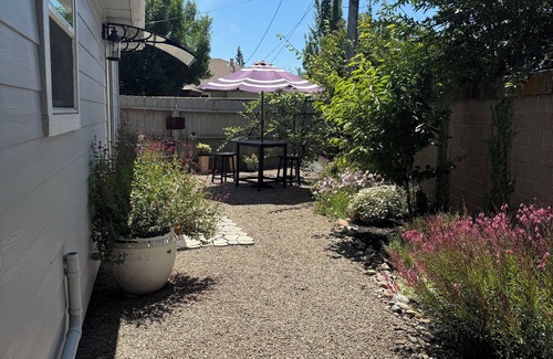 Lodi Cabaña | Unwind@839 says it all! Charming cottage in Lodi, a wine country destination.