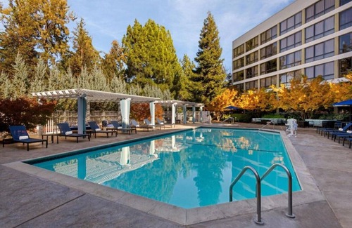 Pleasanton Casa | Unwind at our hotel in Dublin Pleasanton, CA