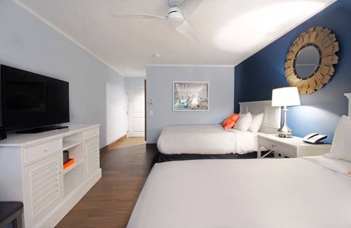 Marathon Complejo | Unwind at Your Own Oceanfront Haven - Resort Amenities, Pets Welcome - 2 Units