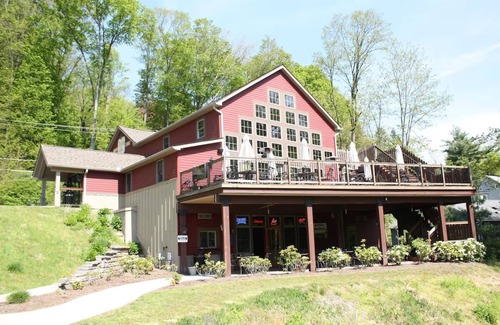 Shawnee On Delaware Casa | Unwind in a Quaint Room Nestled Along the Delaware River | Golf & Spa Escape