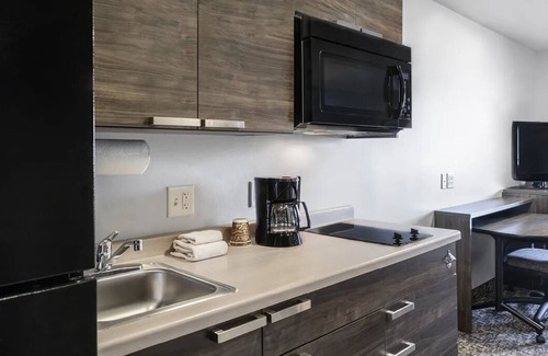 Moab Casa | Unwind in a Spacious Room with Kitchen, Pet-Friendly, Free Parking