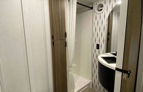 Big Lake Casa | Unwind in comfort at The Grand Legacy Lodge Luxury