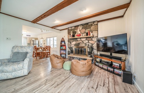 South Haven Cabaña | Riverfront, hot tub, pet friendly, boat slip, kayaks, Cal King bed