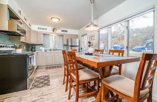 South Haven Cabaña | Riverfront, hot tub, pet friendly, boat slip, kayaks, Cal King bed