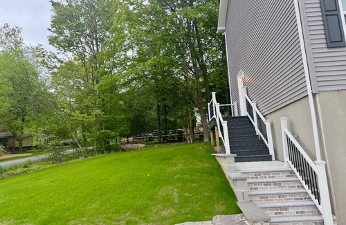 Gouldsboro Casa | Escape to Luxury in the Poconos: Your Year-Round Family Retreat