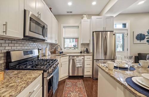 Northeast Apartamento | Unwind in Tranquility: Blocks from Capitol Hill and H Street Corridor Retreat