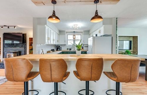 Friendship Casa | Unwind & Play: A-Frame Family Gem in Friendship!