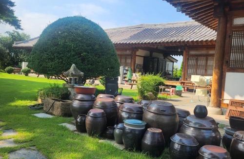 Gunseo Casa | Unyujae Hanok Pension