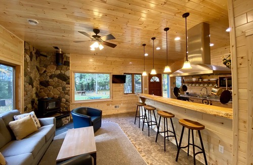 Cable Cabina | Up North Gem on Diamond lake in Bayfield County, Wisconsin