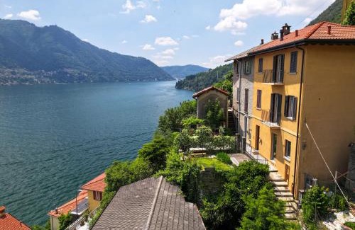Moltrasio Casa | Up & Up - by MyHomeInComo