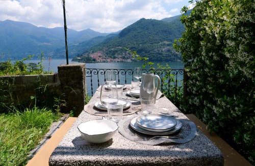 Moltrasio Casa | Up & Up - by MyHomeInComo