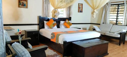 Galu Beach Cama Y Desayuno | Upani in Diani