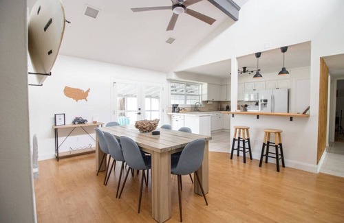North Beach Casa | *Update * New Game Room, near Navy Base and Beach!