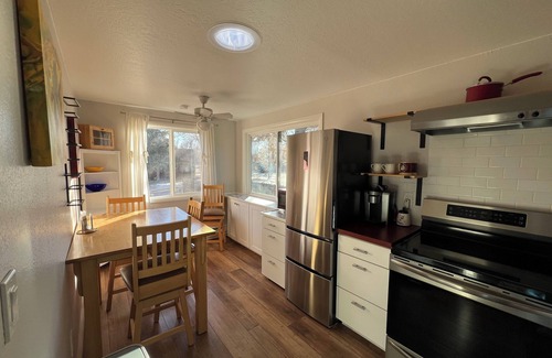 Lafayette Apartamento | Updated 2-bedroom 1bth apartment near downtown Lafayette with WiFi, AC