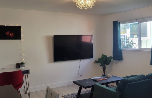 Napa Casa | Updated 2bd house in quiet neighborhood