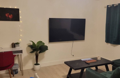 Napa Casa | Updated 2bd house in quiet neighborhood
