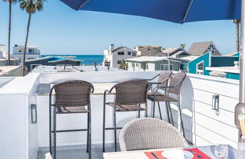 Santa Ana Heights Casa | Updated 3Br W Oceanview Rooftop Deck Steps To Beach By Beachview Rentals