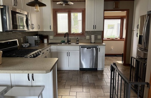 Sister Lakes Casa | Updated and fully appointed Round Lake waterfront home w/ hot tub!