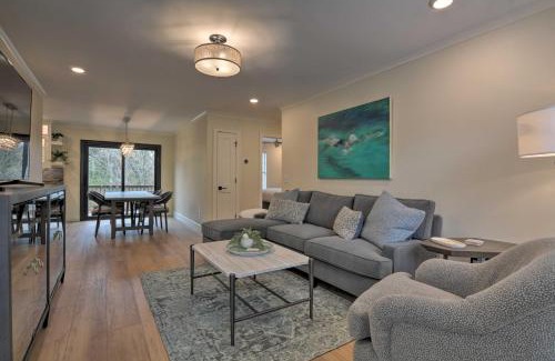 Downtown Casa | Updated and Modern House Less Than 1 Mi to Dtwn Bentonville!