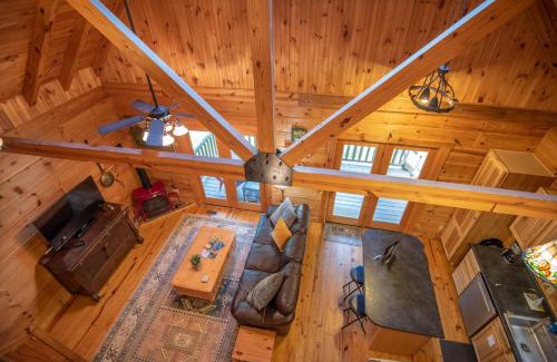 West Jefferson Casa | Updated Cabin Mins from Downtown West Jefferson- Hot Tub, Porches, Dogs OK