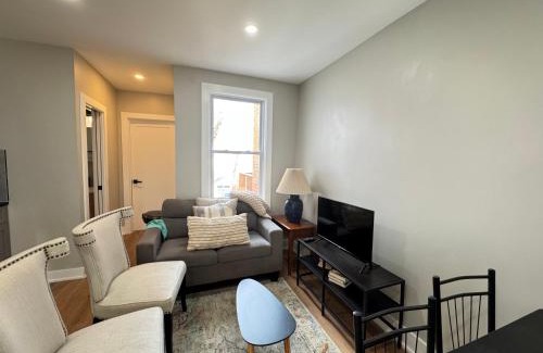 Northeast Apartamento | Updated Central 2BR APT near Downtown