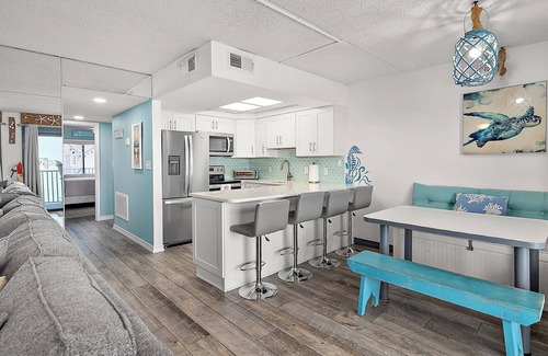 Ocean City Condominio | Updated, Direct Bay Front w/Bay Front Pool, 3 Blocks to Beach/Boardwalk