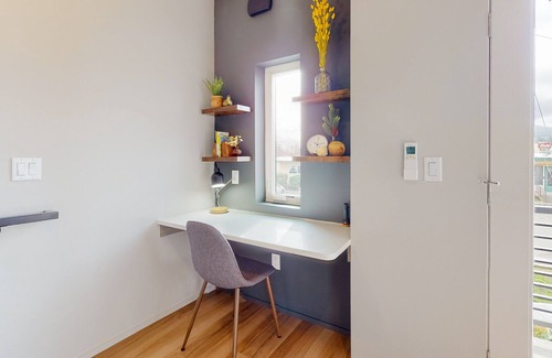 Anacortes Casa | Updated dog-friendly downtown home with balcony, W/D, partial AC, streaming