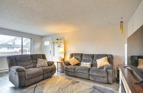 Evergreen Casa | Updated Duplex Home in Vancouver Quiet Location