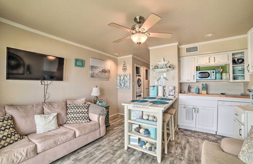 North Beach Condominio | Updated Front Beach Condo w/ Resort Amenities!
