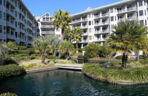 North Forest Beach Casa | Updated Granite Stainless Steel New Tile Bikes & Beach Gear included