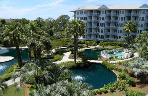 North Forest Beach Casa | Updated Granite Stainless Steel New Tile Bikes & Beach Gear included