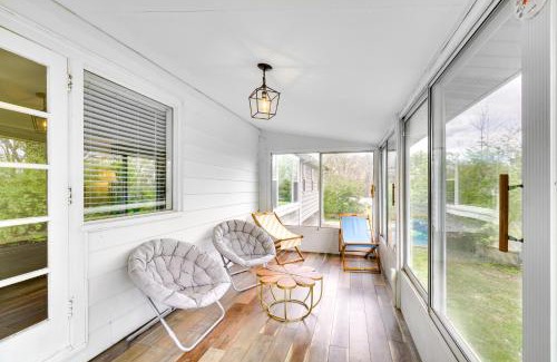 Oak Ridge Casa | Updated Home Central Oak Ridge Location