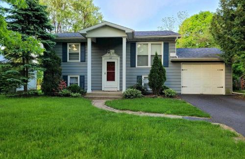 Saratoga Springs Casa | Updated Home in the Heart of Saratoga Springs