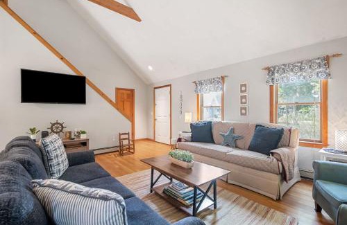 North Eastham Casa | Updated Home on Bayside of Eastham!
