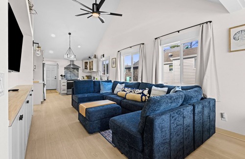 Seaside Casa | Updated Home One Block to the Promenade! Pet-Friendly with Guest House