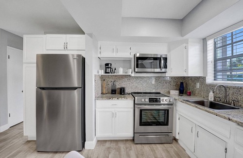 Coral Heights Casa | Updated Home!