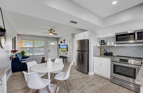 Coral Heights Casa | Updated Home!