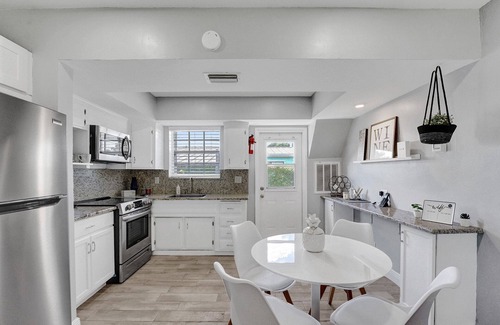 Coral Heights Casa | Updated Home!