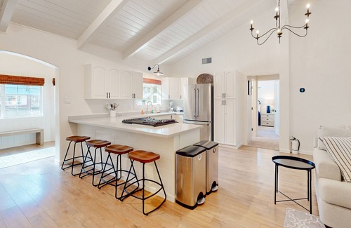 Tahoe Island Casa | Updated home with enclosed yard, deck, fireplace & grill - near lake & skiing