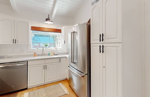 Tahoe Island Casa | Updated home with enclosed yard, deck, fireplace & grill - near lake & skiing