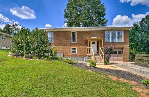 Cedar Bluff Casa | Updated Knoxville Home with Media Room and Patio!