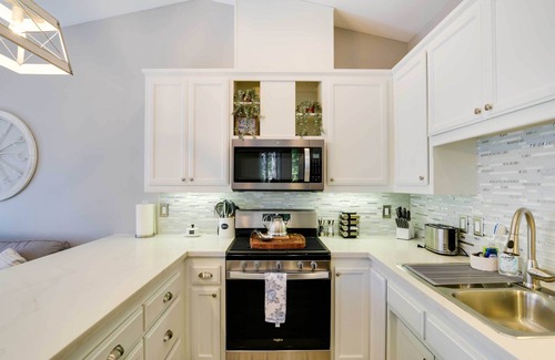 Peninsula Village Casa | Updated Lake Almanor Retreat w/ Patio & Grill!